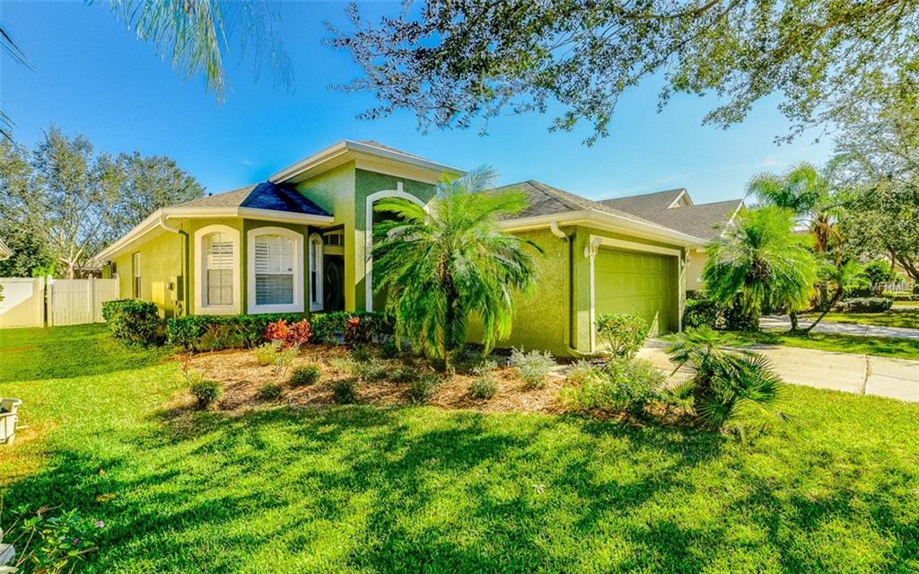 9969 CYPRESS VINE DRIVE, ORLANDO, Florida 32827, 3 Bedrooms Bedrooms, 5 Rooms Rooms,2 BathroomsBathrooms,Residential,For sale,CYPRESS VINE,O5557540