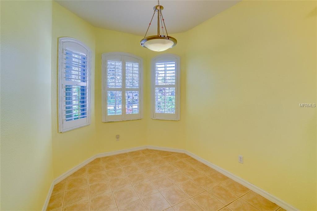 9969 CYPRESS VINE DRIVE, ORLANDO, Florida 32827, 3 Bedrooms Bedrooms, 5 Rooms Rooms,2 BathroomsBathrooms,Residential,For sale,CYPRESS VINE,O5557540