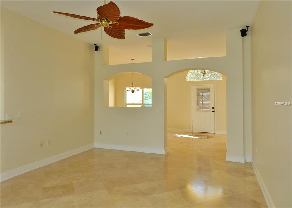 10510 SKYLARK PLACE, RIVERVIEW, Florida 33569, 4 Bedrooms Bedrooms, 9 Rooms Rooms,2 BathroomsBathrooms,Residential,For sale,SKYLARK,T2925129