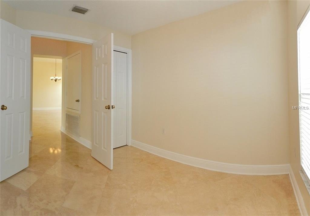 10510 SKYLARK PLACE, RIVERVIEW, Florida 33569, 4 Bedrooms Bedrooms, 9 Rooms Rooms,2 BathroomsBathrooms,Residential,For sale,SKYLARK,T2925129