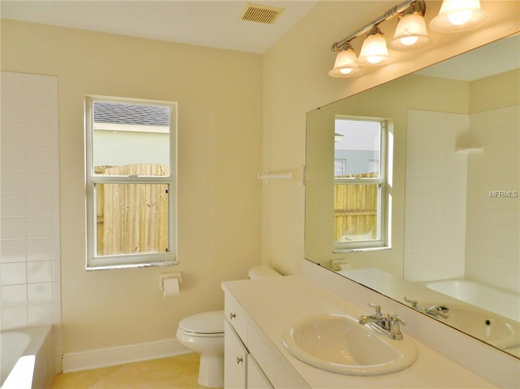 10510 SKYLARK PLACE, RIVERVIEW, Florida 33569, 4 Bedrooms Bedrooms, 9 Rooms Rooms,2 BathroomsBathrooms,Residential,For sale,SKYLARK,T2925129