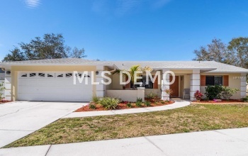 720 EASTPOINTE PARKWAY, SARASOTA, Florida 34232, 3 Bedrooms Bedrooms, 8 Rooms Rooms,2 BathroomsBathrooms,Residential,For sale,EASTPOINTE,A4208378