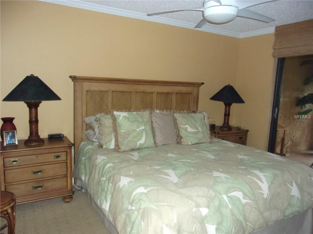 8750 MIDNIGHT PASS ROAD, SARASOTA, Florida 34242, 1 Bedroom Bedrooms, 5 Rooms Rooms,1 BathroomBathrooms,Residential,For sale,MIDNIGHT PASS,N5916215