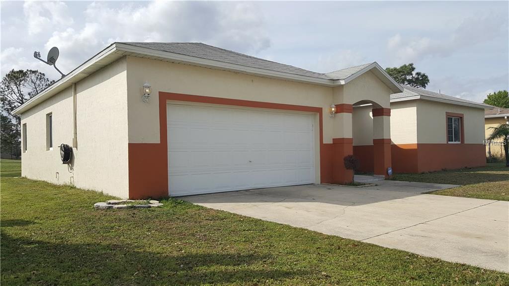 110 PANSY COURT, KISSIMMEE, Florida 34743, 4 Bedrooms Bedrooms, 7 Rooms Rooms,2 BathroomsBathrooms,Residential,For sale,PANSY,S4856949
