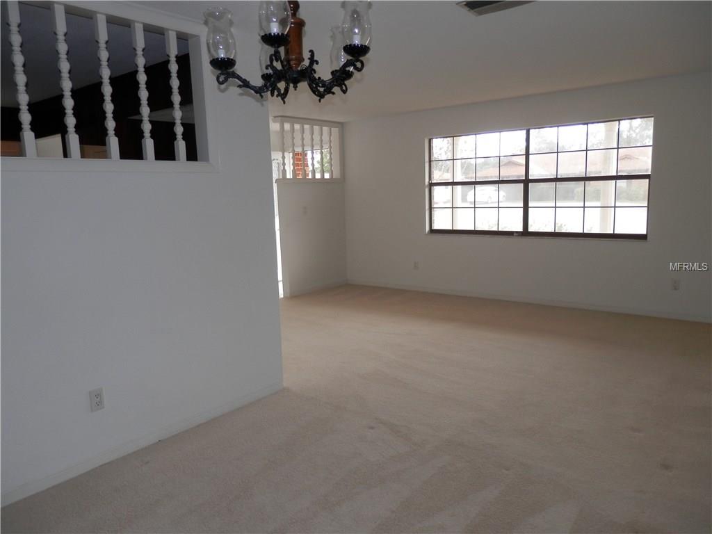 1739 SAXON BOULEVARD, DELTONA, Florida 32725, 3 Bedrooms Bedrooms, 10 Rooms Rooms,2 BathroomsBathrooms,Residential,For sale,SAXON,V4722933