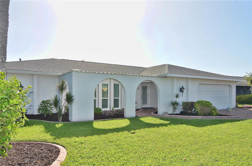 1704 SKLAR COURT, VENICE, Florida 34293, 2 Bedrooms Bedrooms, 5 Rooms Rooms,2 BathroomsBathrooms,Residential,For sale,SKLAR,N5914472