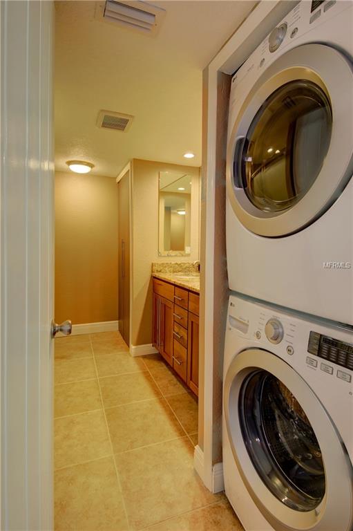 830 S GULFVIEW BOULEVARD, CLEARWATER BEACH, Florida 33767, 2 Bedrooms Bedrooms, 4 Rooms Rooms,2 BathroomsBathrooms,Residential,For sale,GULFVIEW,U7836189