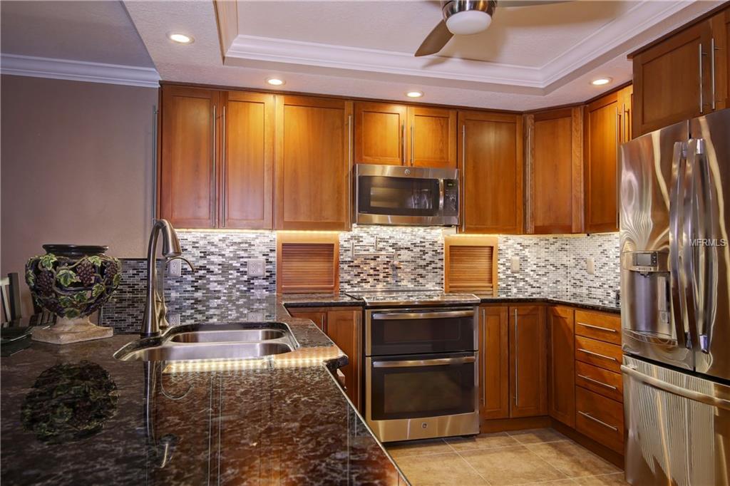 830 S GULFVIEW BOULEVARD, CLEARWATER BEACH, Florida 33767, 2 Bedrooms Bedrooms, 4 Rooms Rooms,2 BathroomsBathrooms,Residential,For sale,GULFVIEW,U7836189