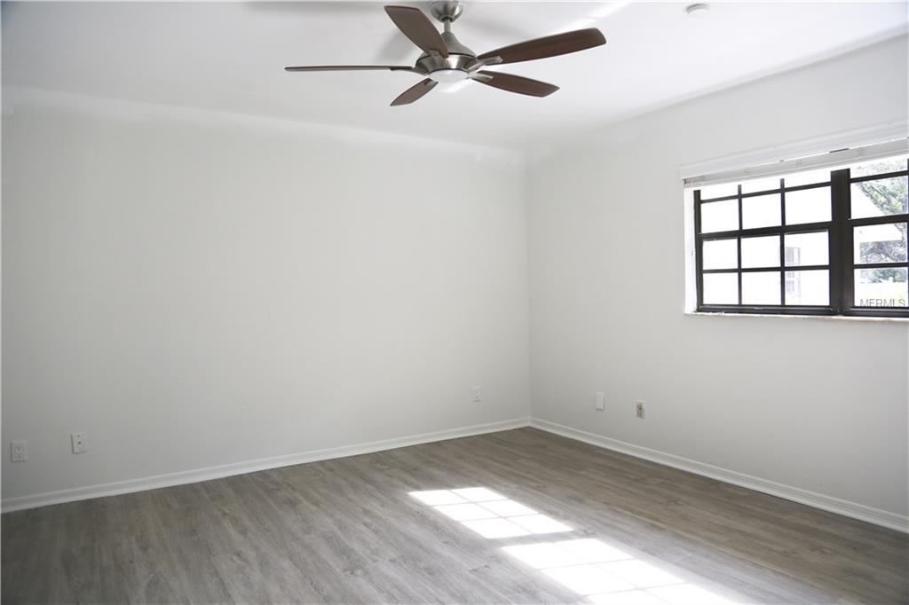 2535 MEADOWOOD DRIVE, NEW PORT RICHEY, Florida 34655, 4 Bedrooms Bedrooms, 5 Rooms Rooms,3 BathroomsBathrooms,Residential,For sale,MEADOWOOD,W7636256