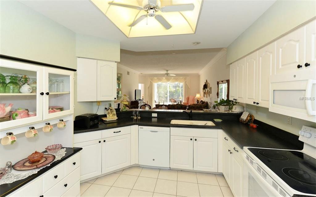 9601 CASTLE POINT DRIVE, SARASOTA, Florida 34238, 2 Bedrooms Bedrooms, 6 Rooms Rooms,2 BathroomsBathrooms,Residential,For sale,CASTLE POINT,A4206287