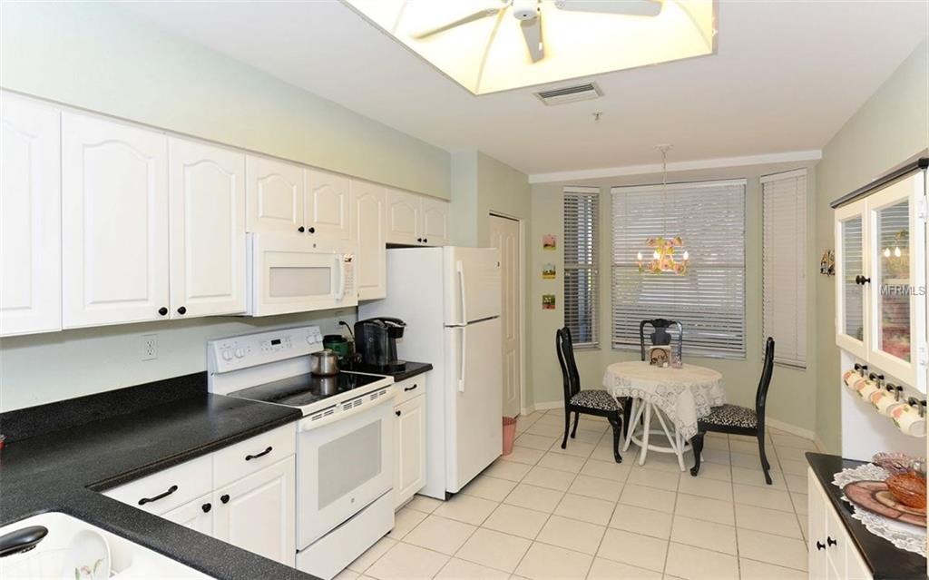 9601 CASTLE POINT DRIVE, SARASOTA, Florida 34238, 2 Bedrooms Bedrooms, 6 Rooms Rooms,2 BathroomsBathrooms,Residential,For sale,CASTLE POINT,A4206287