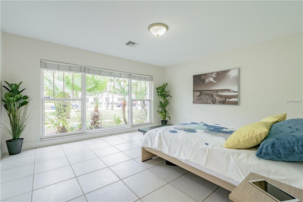 1040 MANDALAY AVENUE, CLEARWATER BEACH, Florida 33767, 3 Bedrooms Bedrooms, 6 Rooms Rooms,3 BathroomsBathrooms,Residential,For sale,MANDALAY,U7844275