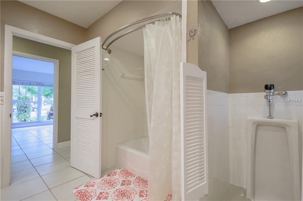 1040 MANDALAY AVENUE, CLEARWATER BEACH, Florida 33767, 3 Bedrooms Bedrooms, 6 Rooms Rooms,3 BathroomsBathrooms,Residential,For sale,MANDALAY,U7844275