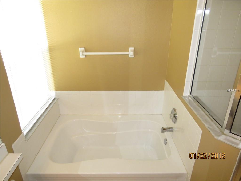 3722 BELLEWATER BOULEVARD, RIVERVIEW, Florida 33578, 4 Bedrooms Bedrooms, 3 Rooms Rooms,3 BathroomsBathrooms,Residential,For sale,BELLEWATER,T2924306