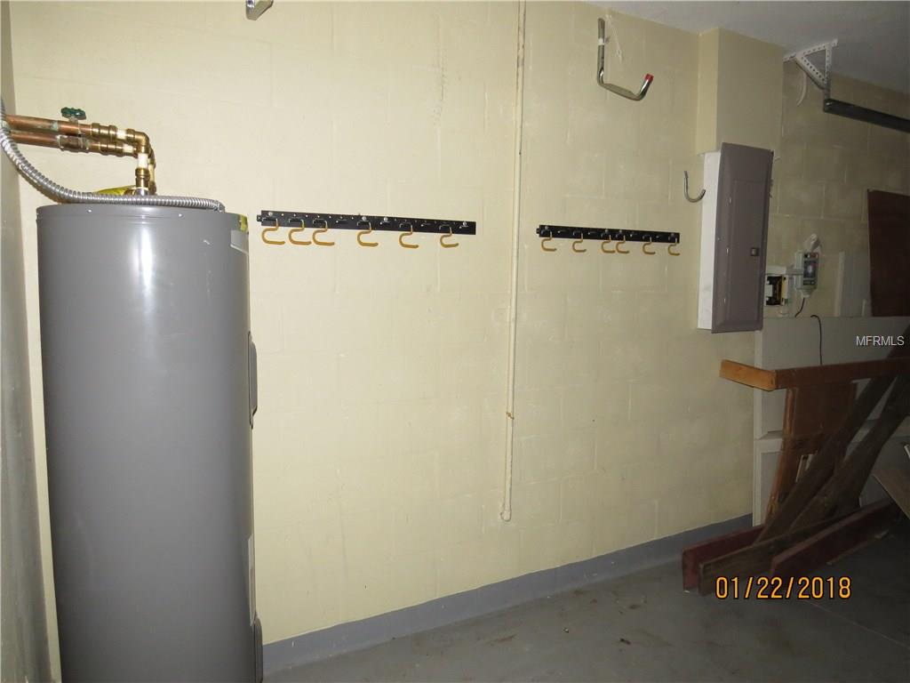 3722 BELLEWATER BOULEVARD, RIVERVIEW, Florida 33578, 4 Bedrooms Bedrooms, 3 Rooms Rooms,3 BathroomsBathrooms,Residential,For sale,BELLEWATER,T2924306