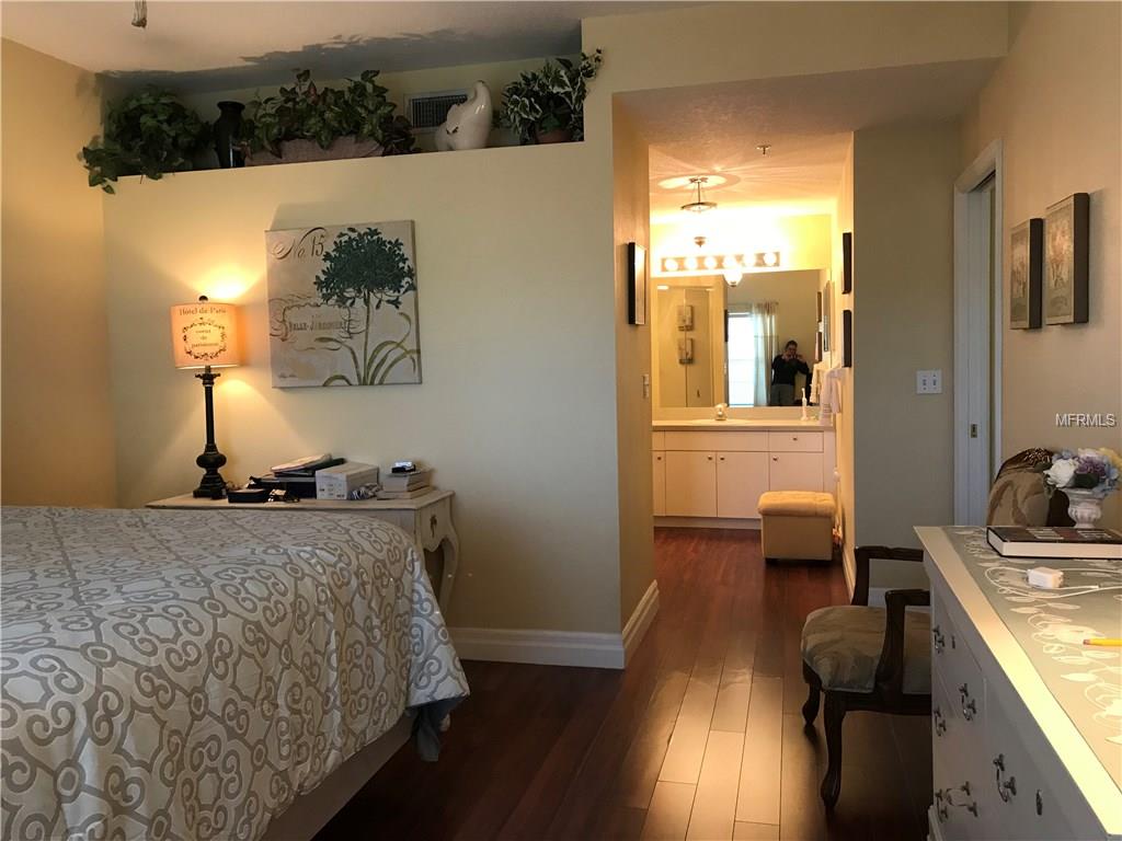 5401 FAIR OAKS STREET, BRADENTON, Florida 34203, 2 Bedrooms Bedrooms, 6 Rooms Rooms,2 BathroomsBathrooms,Residential,For sale,FAIR OAKS,A4209032