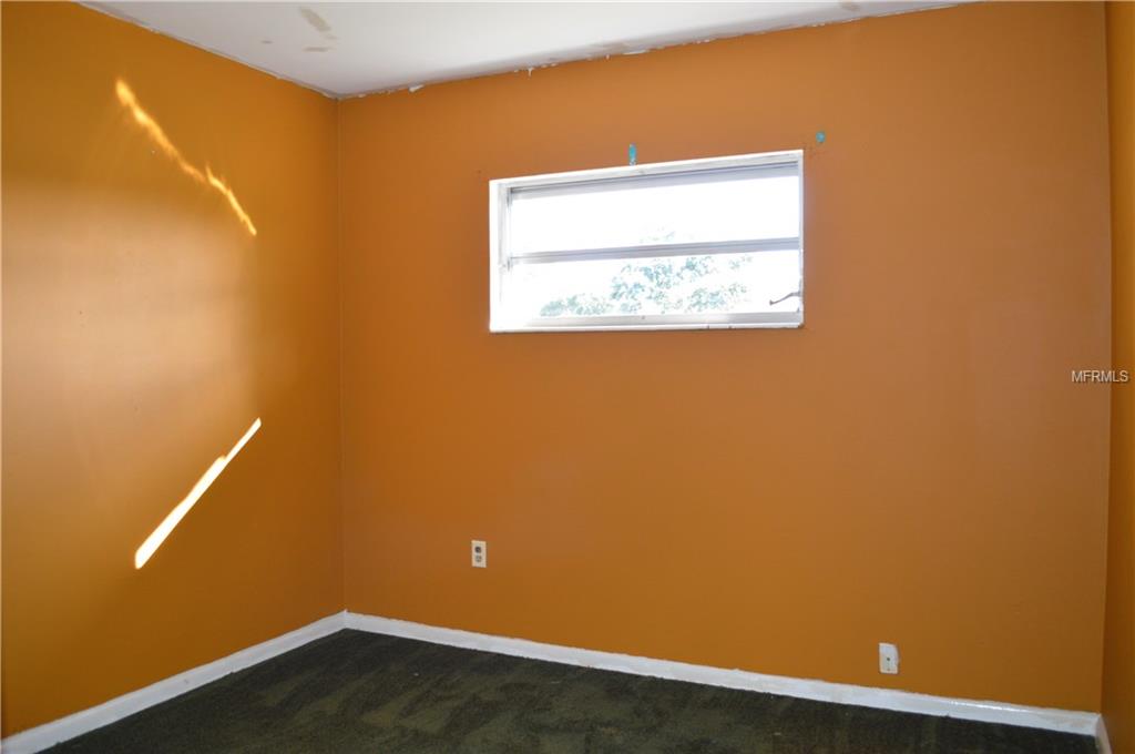 2060 LAGUNA DRIVE, INDIAN LAKE ESTATES, Florida 33855, 3 Bedrooms Bedrooms, 8 Rooms Rooms,1 BathroomBathrooms,Residential,For sale,LAGUNA,P4719018