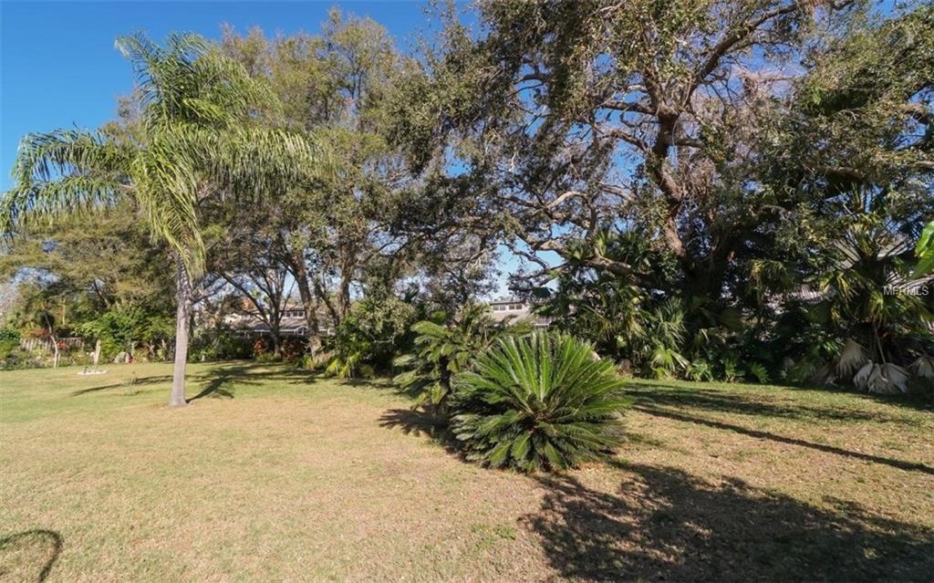 4338 BRECKENRIDGE WAY, SARASOTA, Florida 34235, 3 Bedrooms Bedrooms, 7 Rooms Rooms,2 BathroomsBathrooms,Residential,For sale,BRECKENRIDGE,A4210144