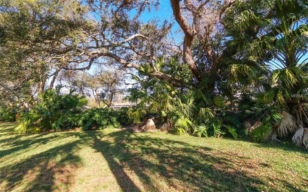 4338 BRECKENRIDGE WAY, SARASOTA, Florida 34235, 3 Bedrooms Bedrooms, 7 Rooms Rooms,2 BathroomsBathrooms,Residential,For sale,BRECKENRIDGE,A4210144