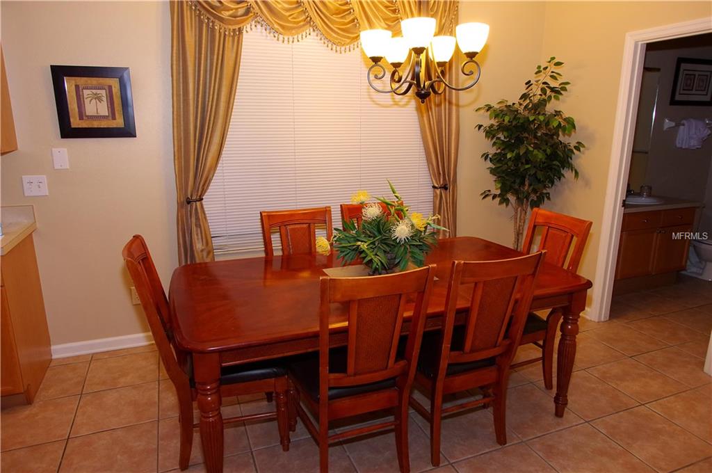 8185 FAN PALM WAY, KISSIMMEE, Florida 34747, 6 Bedrooms Bedrooms, 8 Rooms Rooms,3 BathroomsBathrooms,Residential,For sale,FAN PALM,O5533320