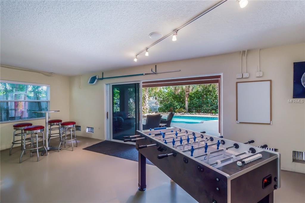 562 NORTON STREET, LONGBOAT KEY, Florida 34228, 4 Bedrooms Bedrooms, 12 Rooms Rooms,5 BathroomsBathrooms,Residential,For sale,NORTON,A4203724