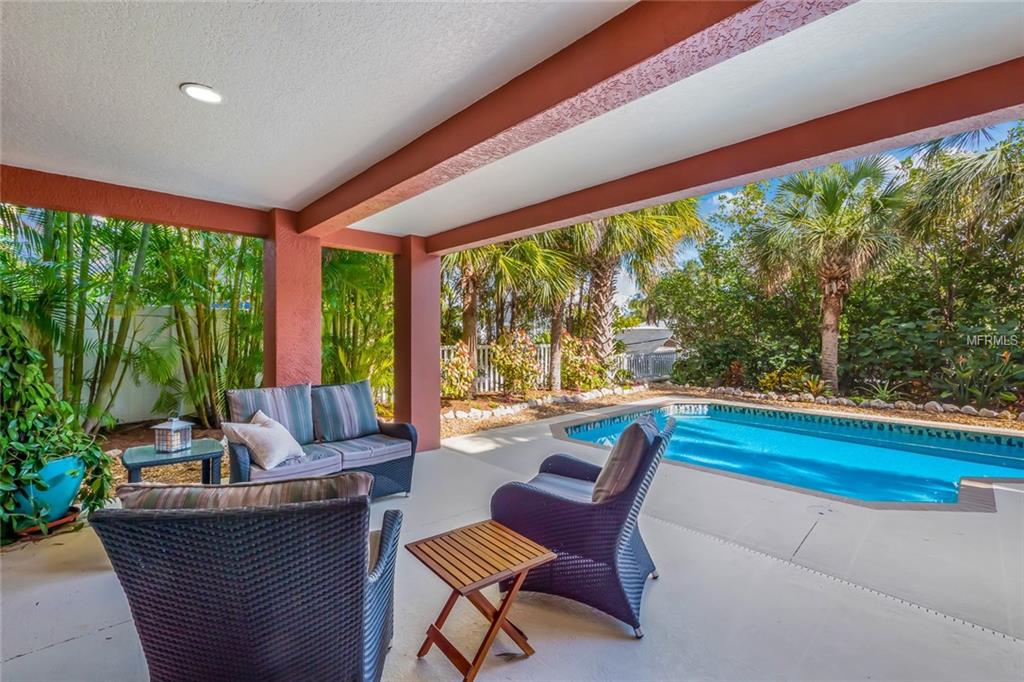 562 NORTON STREET, LONGBOAT KEY, Florida 34228, 4 Bedrooms Bedrooms, 12 Rooms Rooms,5 BathroomsBathrooms,Residential,For sale,NORTON,A4203724