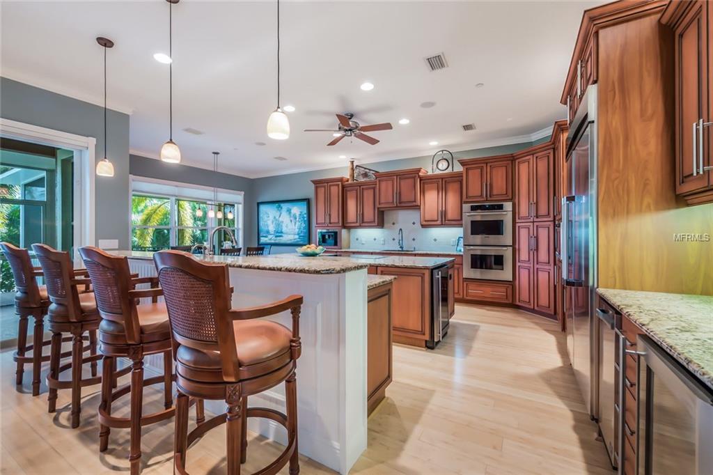 562 NORTON STREET, LONGBOAT KEY, Florida 34228, 4 Bedrooms Bedrooms, 12 Rooms Rooms,5 BathroomsBathrooms,Residential,For sale,NORTON,A4203724