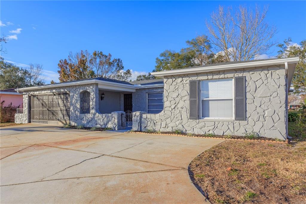 8507 FOX HOLLOW DRIVE, PORT RICHEY, Florida 34668, 3 Bedrooms Bedrooms, 6 Rooms Rooms,2 BathroomsBathrooms,Residential,For sale,FOX HOLLOW,T2919290