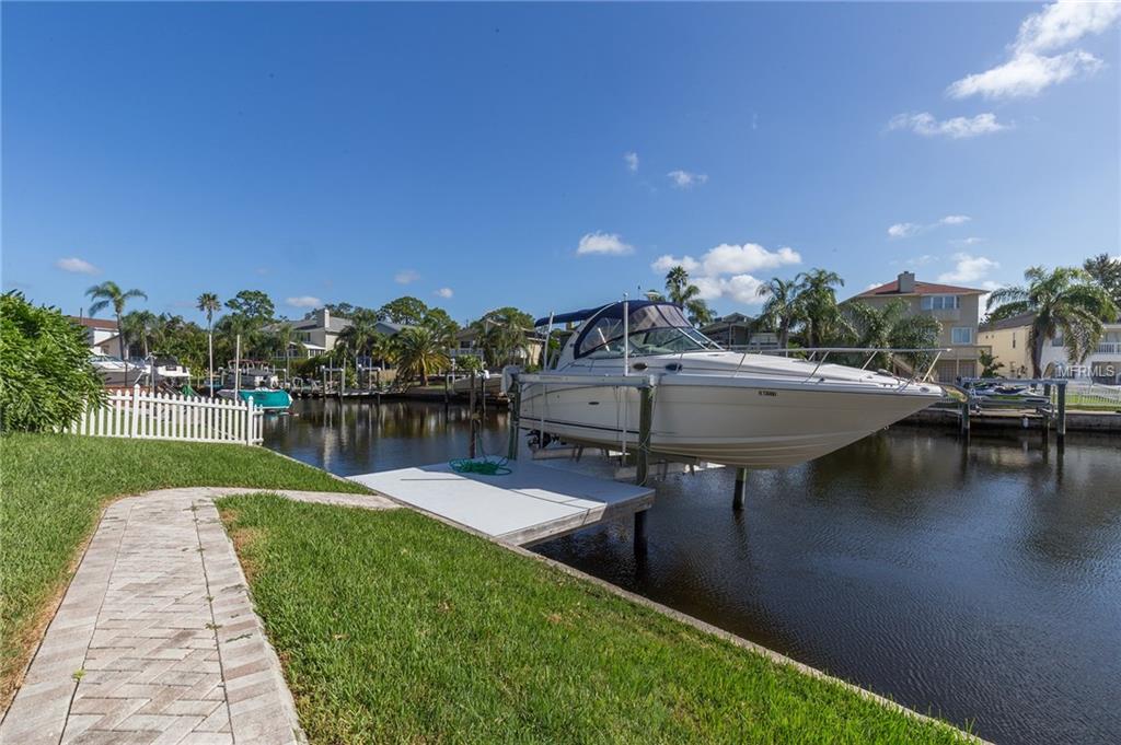 6306 BAYSIDE DRIVE, NEW PORT RICHEY, Florida 34652, 4 Bedrooms Bedrooms, 4 Rooms Rooms,3 BathroomsBathrooms,Residential,For sale,BAYSIDE,U7844283