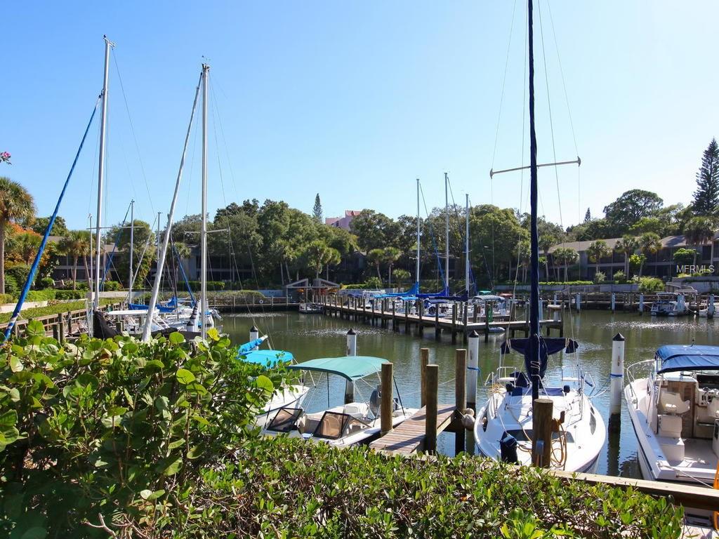 1510 PELICAN POINT DRIVE, SARASOTA, Florida 34231, 2 Bedrooms Bedrooms, 5 Rooms Rooms,3 BathroomsBathrooms,Residential,For sale,PELICAN POINT,A4208380