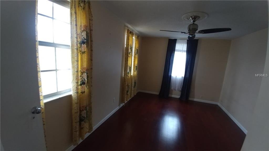 324 W CENTRAL AVENUE, BUSHNELL, Florida 33513, 4 Bedrooms Bedrooms, 3 Rooms Rooms,2 BathroomsBathrooms,Residential,For sale,CENTRAL,G4852349