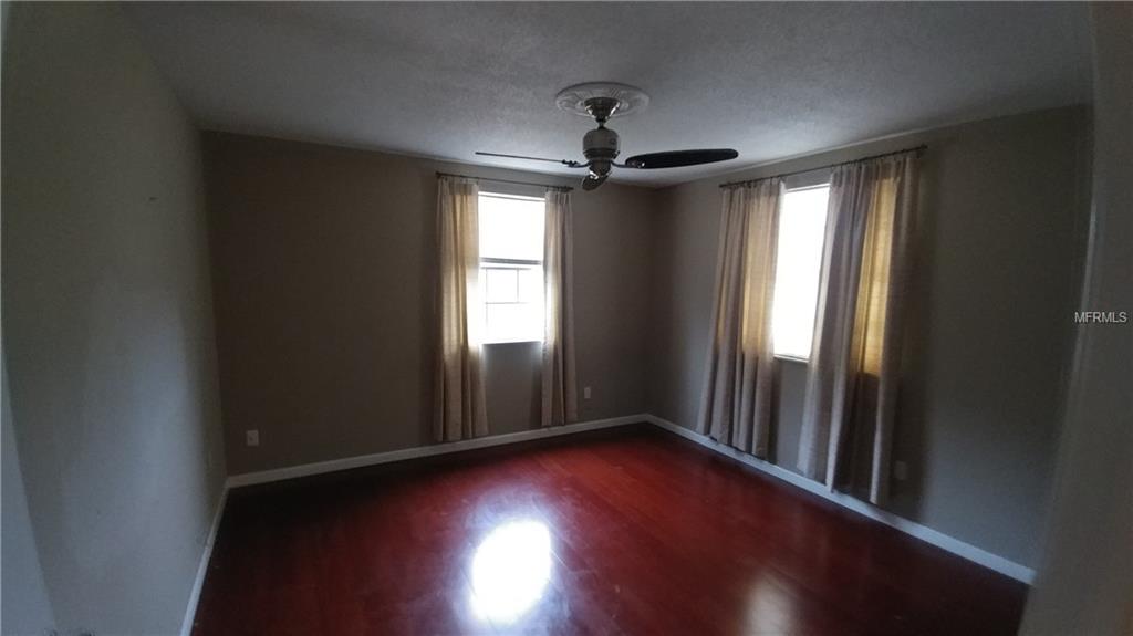 324 W CENTRAL AVENUE, BUSHNELL, Florida 33513, 4 Bedrooms Bedrooms, 3 Rooms Rooms,2 BathroomsBathrooms,Residential,For sale,CENTRAL,G4852349