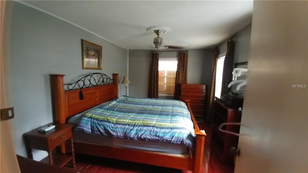 324 W CENTRAL AVENUE, BUSHNELL, Florida 33513, 4 Bedrooms Bedrooms, 3 Rooms Rooms,2 BathroomsBathrooms,Residential,For sale,CENTRAL,G4852349