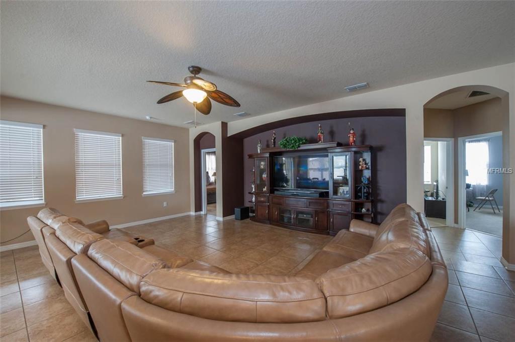 1518 RHODESWELL LANE, DOVER, Florida 33527, 4 Bedrooms Bedrooms, 7 Rooms Rooms,2 BathroomsBathrooms,Residential,For sale,RHODESWELL,T2927637