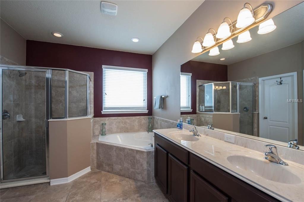 1518 RHODESWELL LANE, DOVER, Florida 33527, 4 Bedrooms Bedrooms, 7 Rooms Rooms,2 BathroomsBathrooms,Residential,For sale,RHODESWELL,T2927637