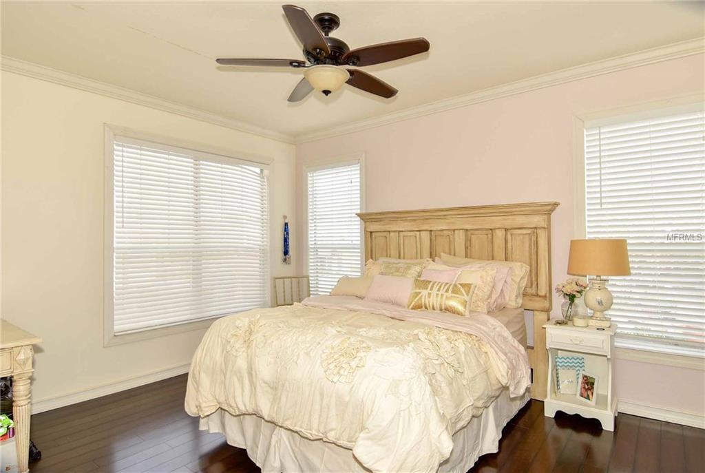 5000 CULBREATH KEY WAY, TAMPA, Florida 33611, 2 Bedrooms Bedrooms, 7 Rooms Rooms,2 BathroomsBathrooms,Residential,For sale,CULBREATH KEY,T2927883