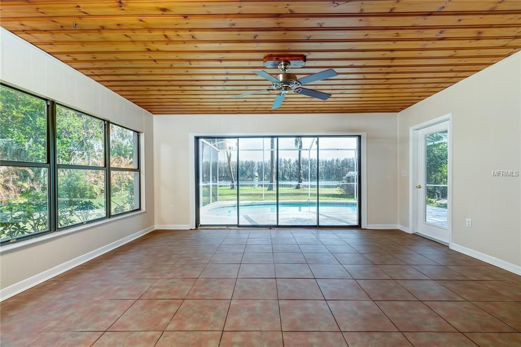 17919 CROOKED LANE, LUTZ, Florida 33548, 3 Bedrooms Bedrooms, 4 Rooms Rooms,2 BathroomsBathrooms,Residential,For sale,CROOKED,W7637830