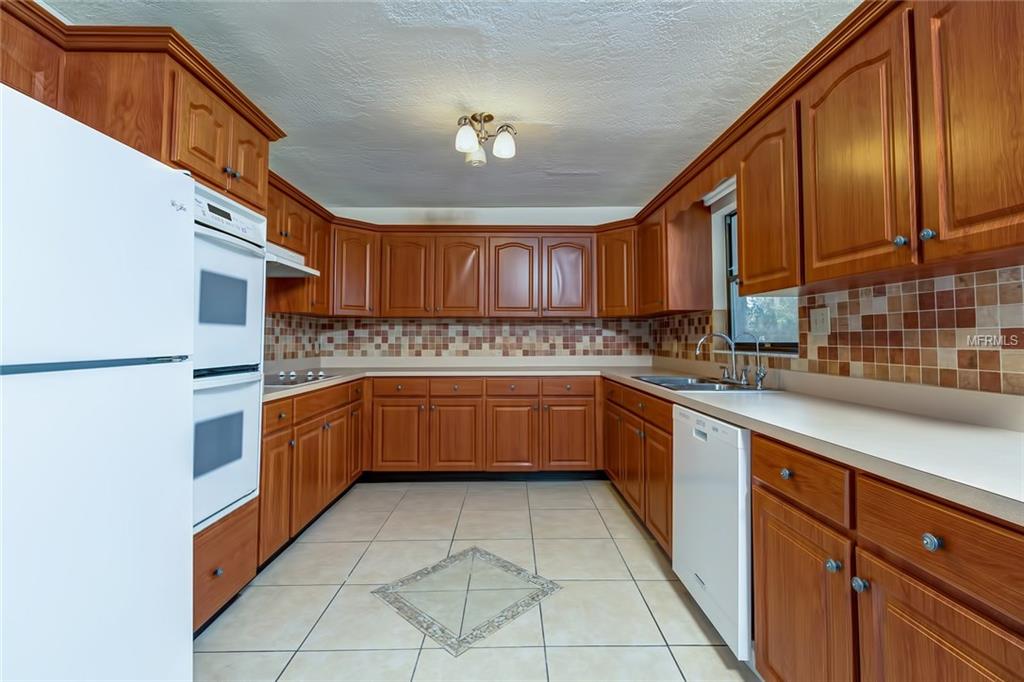 17919 CROOKED LANE, LUTZ, Florida 33548, 3 Bedrooms Bedrooms, 4 Rooms Rooms,2 BathroomsBathrooms,Residential,For sale,CROOKED,W7637830