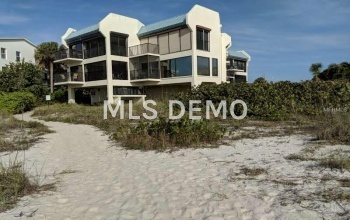 5608 GULF DRIVE, HOLMES BEACH, Florida 34217, 2 Bedrooms Bedrooms, 5 Rooms Rooms,2 BathroomsBathrooms,Residential,For sale,GULF,A4210145