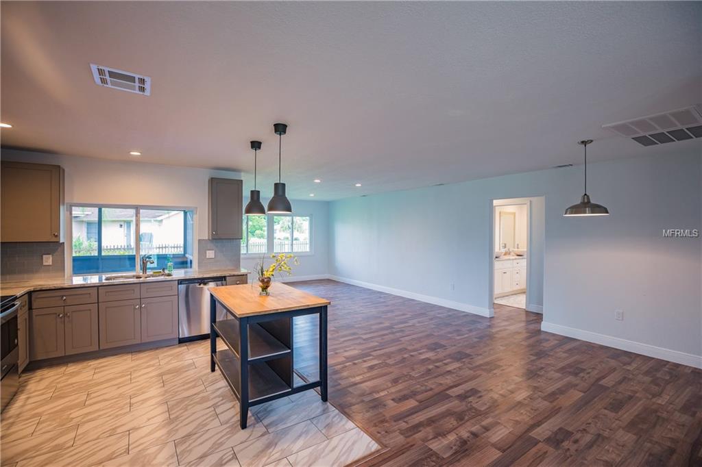 2470 IVANHOE STREET, PORT CHARLOTTE, Florida 33952, 3 Bedrooms Bedrooms, 9 Rooms Rooms,2 BathroomsBathrooms,Residential,For sale,IVANHOE,C7242960