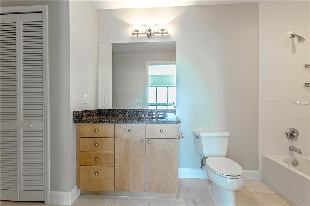 100 S EOLA DRIVE, ORLANDO, Florida 32801, 2 Bedrooms Bedrooms, 5 Rooms Rooms,2 BathroomsBathrooms,Residential,For sale,EOLA,O5546370