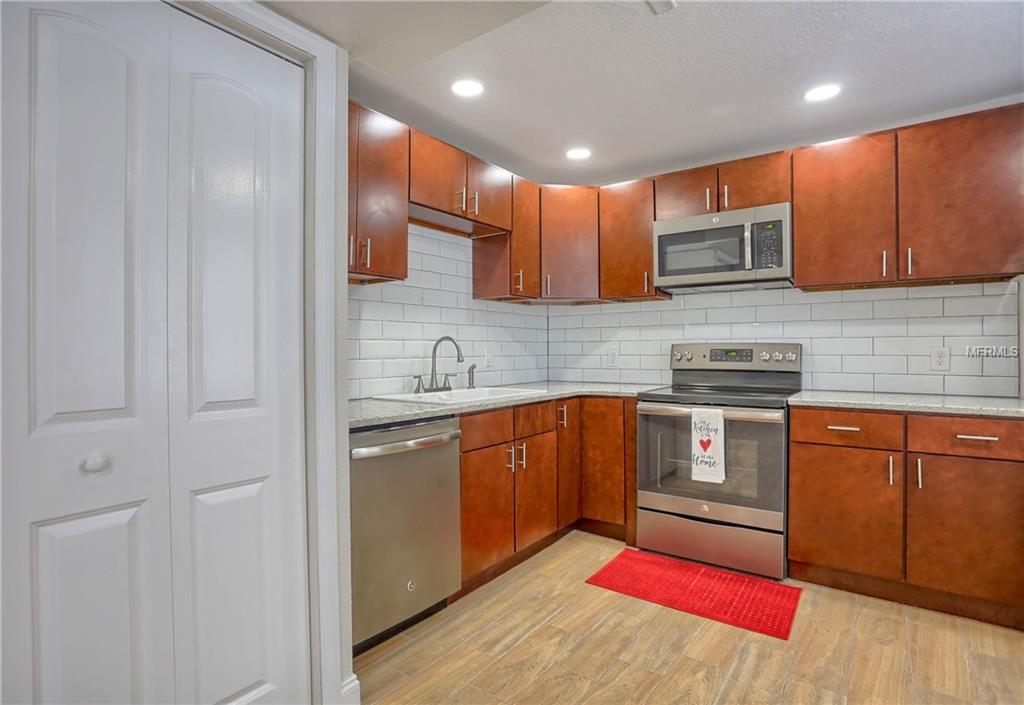 1859 SHORE DRIVE S, SOUTH PASADENA, Florida 33707, 2 Bedrooms Bedrooms, 4 Rooms Rooms,2 BathroomsBathrooms,Residential,For sale,SHORE,U7845448