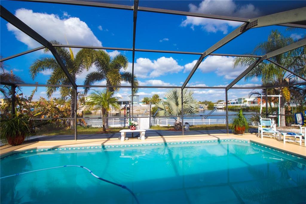 477 FLAMINGO DRIVE, APOLLO BEACH, Florida 33572, 3 Bedrooms Bedrooms, 5 Rooms Rooms,2 BathroomsBathrooms,Residential,For sale,FLAMINGO,T2926350