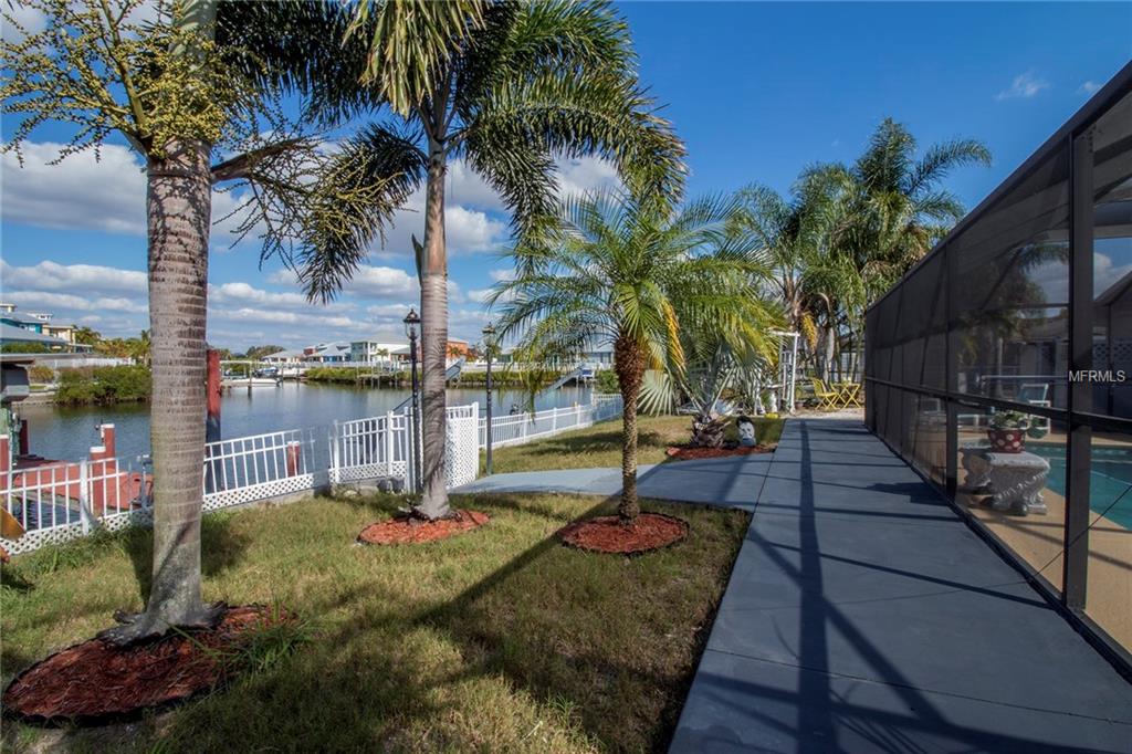 477 FLAMINGO DRIVE, APOLLO BEACH, Florida 33572, 3 Bedrooms Bedrooms, 5 Rooms Rooms,2 BathroomsBathrooms,Residential,For sale,FLAMINGO,T2926350