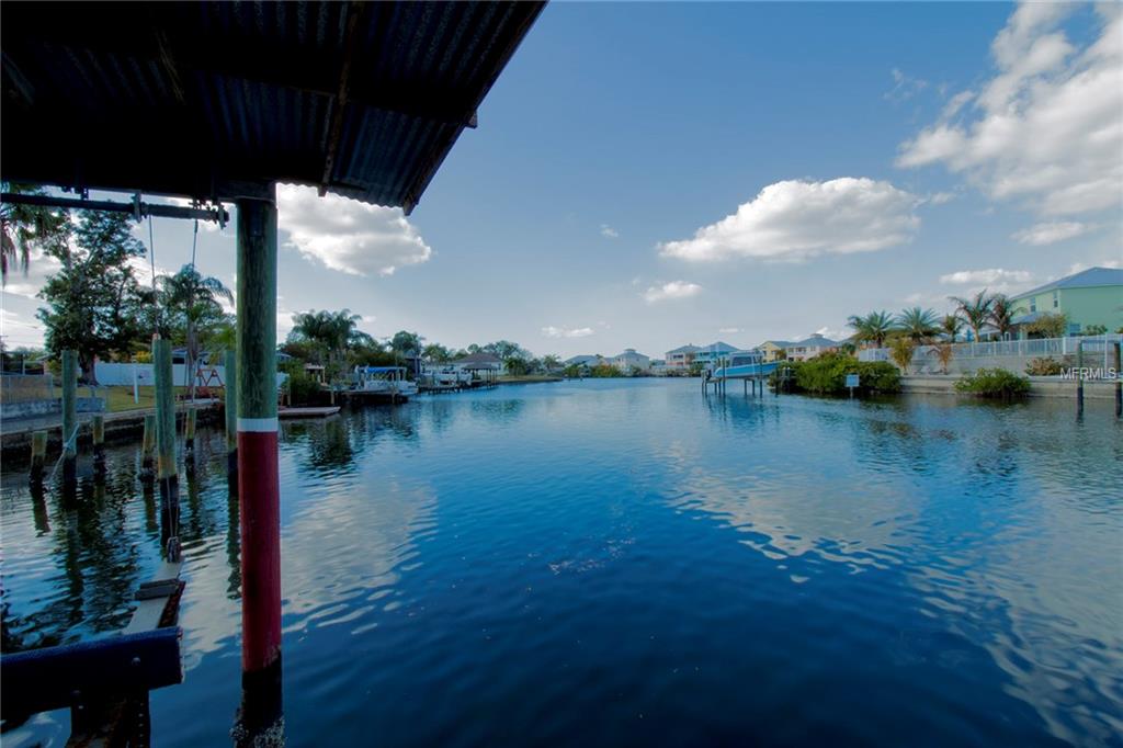 477 FLAMINGO DRIVE, APOLLO BEACH, Florida 33572, 3 Bedrooms Bedrooms, 5 Rooms Rooms,2 BathroomsBathrooms,Residential,For sale,FLAMINGO,T2926350