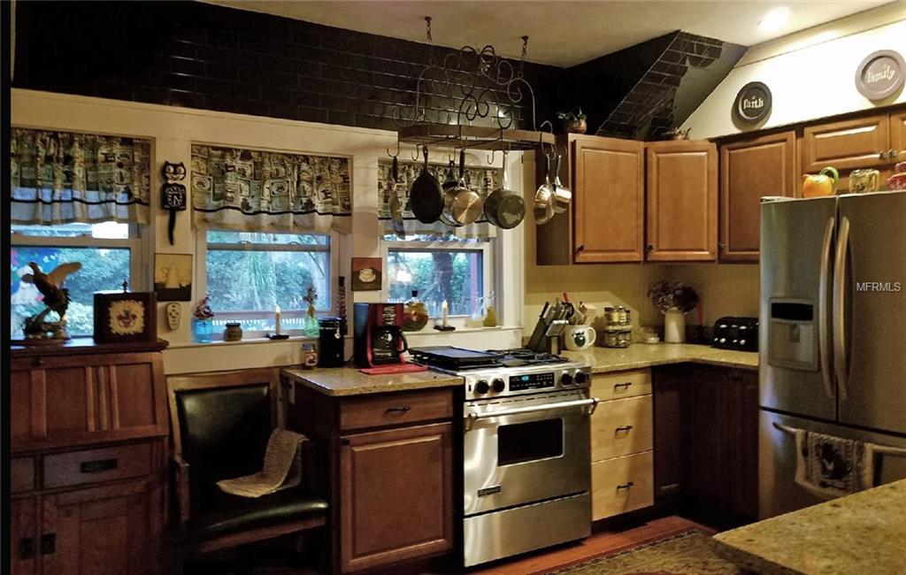 2300 SHERIDAN ROAD, MOUNT DORA, Florida 32757, 4 Bedrooms Bedrooms, 8 Rooms Rooms,2 BathroomsBathrooms,Residential,For sale,SHERIDAN,G4852537