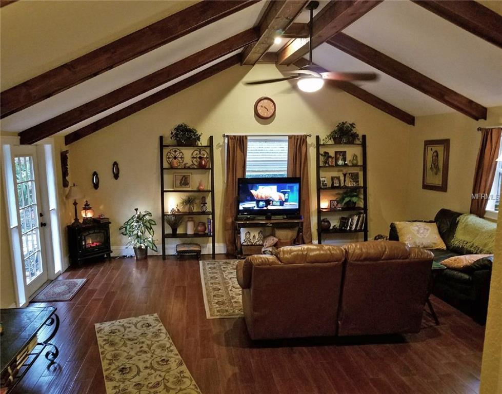 2300 SHERIDAN ROAD, MOUNT DORA, Florida 32757, 4 Bedrooms Bedrooms, 8 Rooms Rooms,2 BathroomsBathrooms,Residential,For sale,SHERIDAN,G4852537