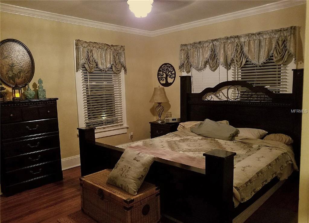 2300 SHERIDAN ROAD, MOUNT DORA, Florida 32757, 4 Bedrooms Bedrooms, 8 Rooms Rooms,2 BathroomsBathrooms,Residential,For sale,SHERIDAN,G4852537