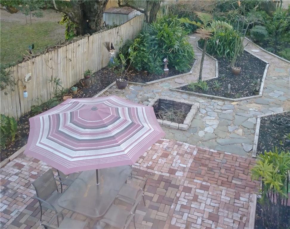 2300 SHERIDAN ROAD, MOUNT DORA, Florida 32757, 4 Bedrooms Bedrooms, 8 Rooms Rooms,2 BathroomsBathrooms,Residential,For sale,SHERIDAN,G4852537