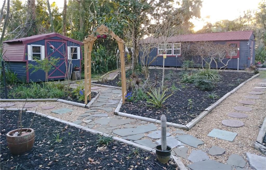 2300 SHERIDAN ROAD, MOUNT DORA, Florida 32757, 4 Bedrooms Bedrooms, 8 Rooms Rooms,2 BathroomsBathrooms,Residential,For sale,SHERIDAN,G4852537